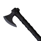 Wikinger-Axt „Ragnar“ mit schwarzem Axtschaft & Stahlklinge – vor weissem Hintergrund | NORDSKULLS