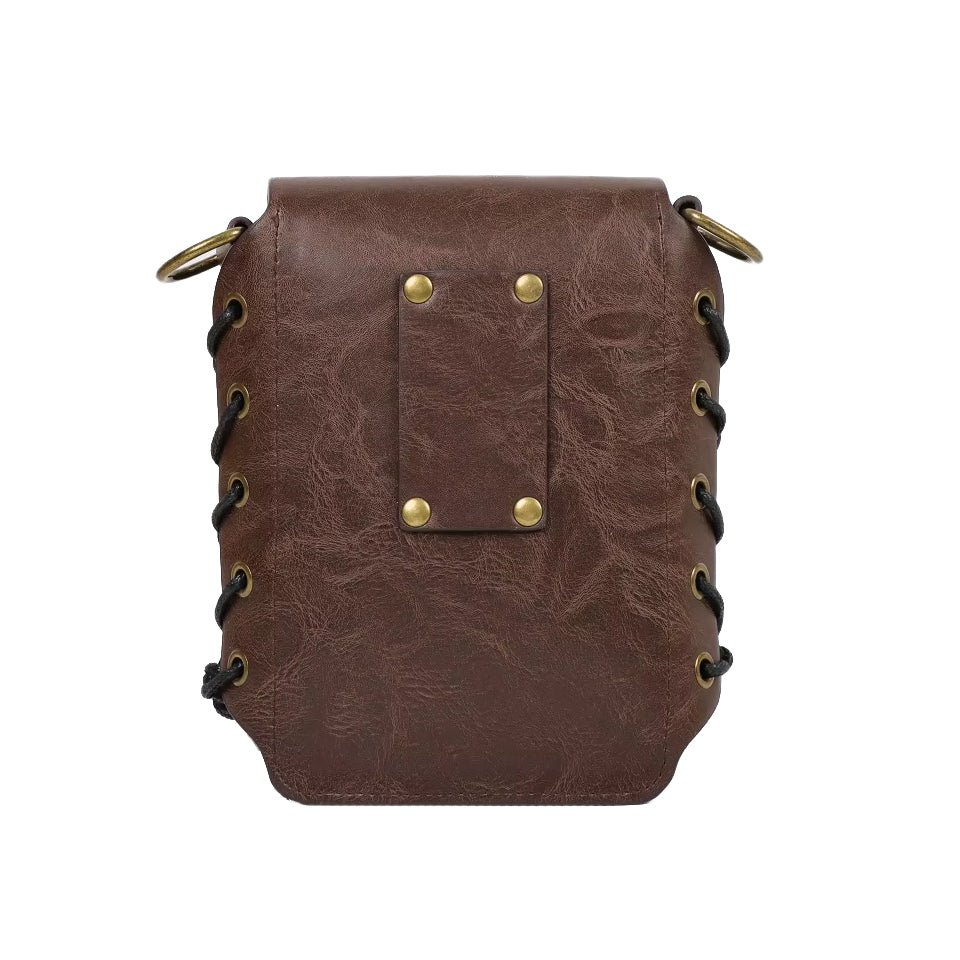 Rückseite der Wikinger Damen-Handtasche – braunes Kunstleder mit Verstärkungsnieten im Mittelalter Design