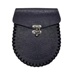 Wikinger Gürteltasche FENRIR in Schwarz, geprägte Ledertasche im Wikingerstil mit robustem Metallverschluss.