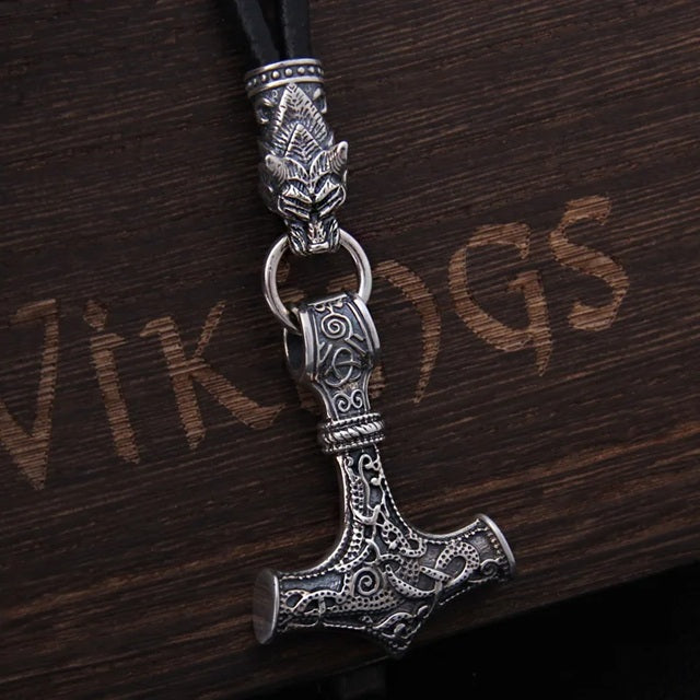 Wikinger Halskette Thors Hammer Mjölnir 925 Silber mit Wolfskopf Detail