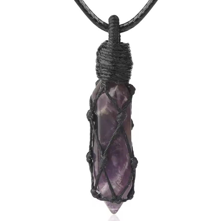 Kristall Anhänger aus Amethyst im schwarzen Seil-Wrap, hexagonale Naturstein Halskette im Wikinger Stil