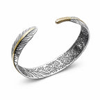 Innenansicht Damen Armreif aus 925 Silber mit nordischer Feder, detaillierte Gravuren und hochwertige Verarbeitung