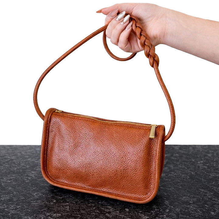 Echtleder Handtasche Damen RUNA auf Granittisch aus echtem Rindsleder